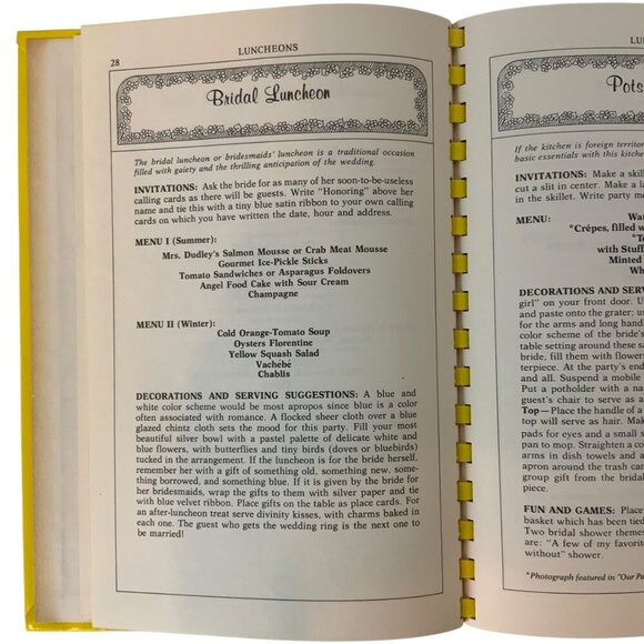 Party Potpourri Cookbook Junior League of Memphis Menus for Entertaining 1988 - Picture 5 of 11